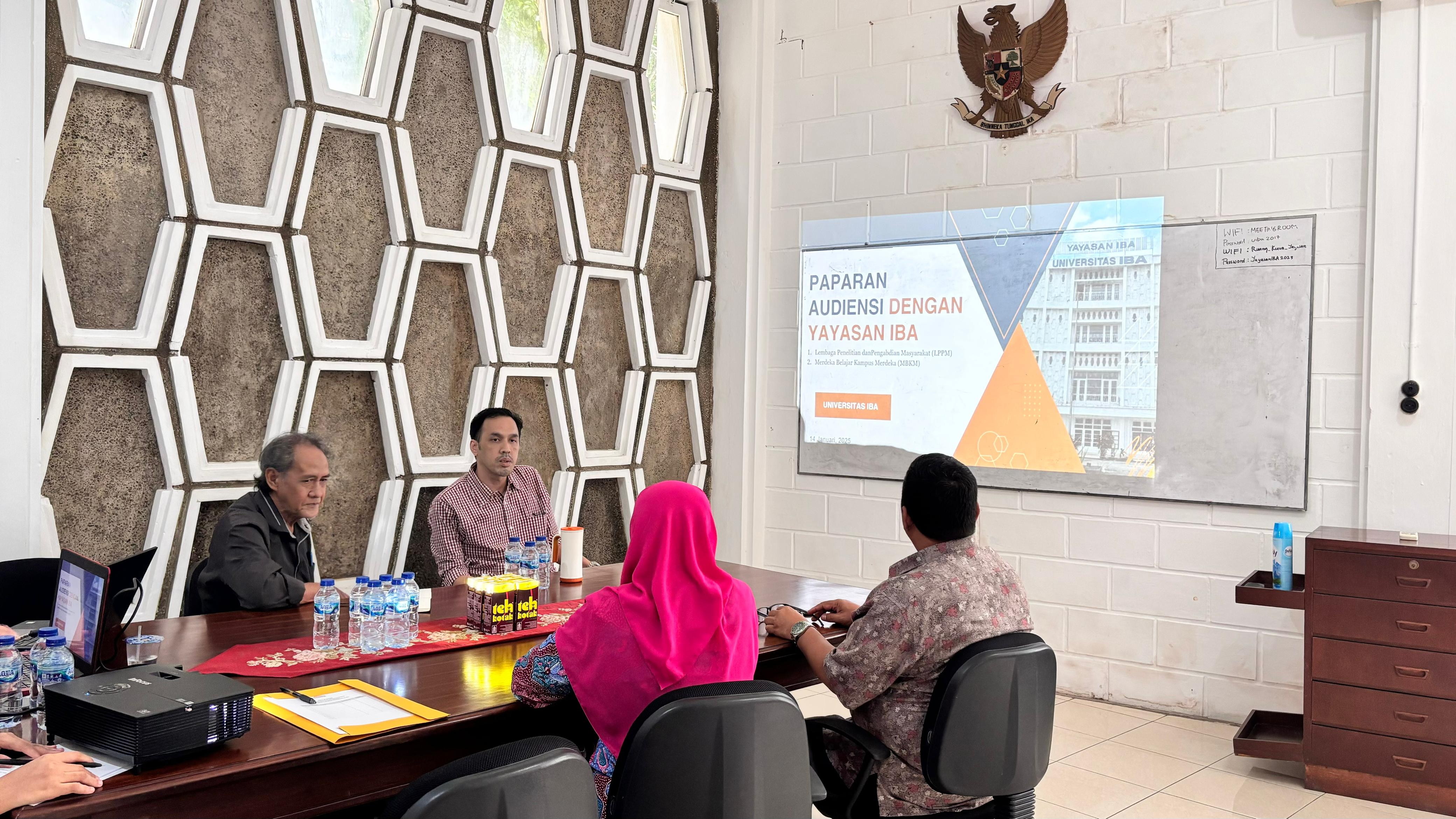 Audiensi dengan Ketua Yayasan IBA: Evaluasi Pencapaian Kegiatan LPPM dan MBKM